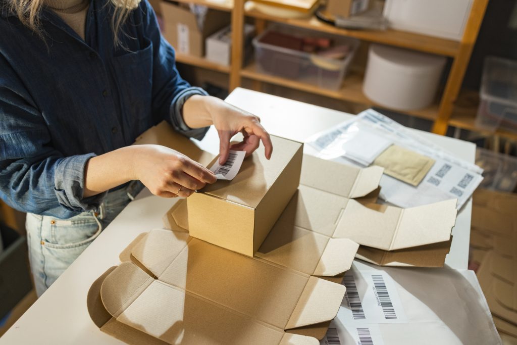 Small Business Shipping Tips to Grow Your Profit Margins