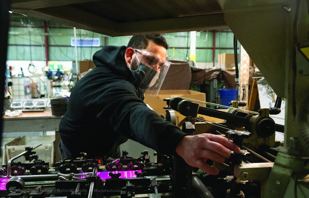 Working adjusting gears